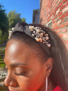 PEARL SATEEN KNOTTED HEADBAND